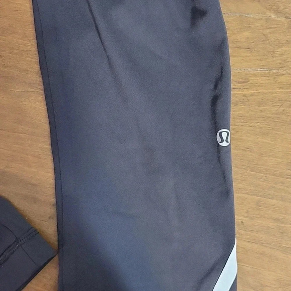 Lululemon Capri Leggings - Picture 3 of 11